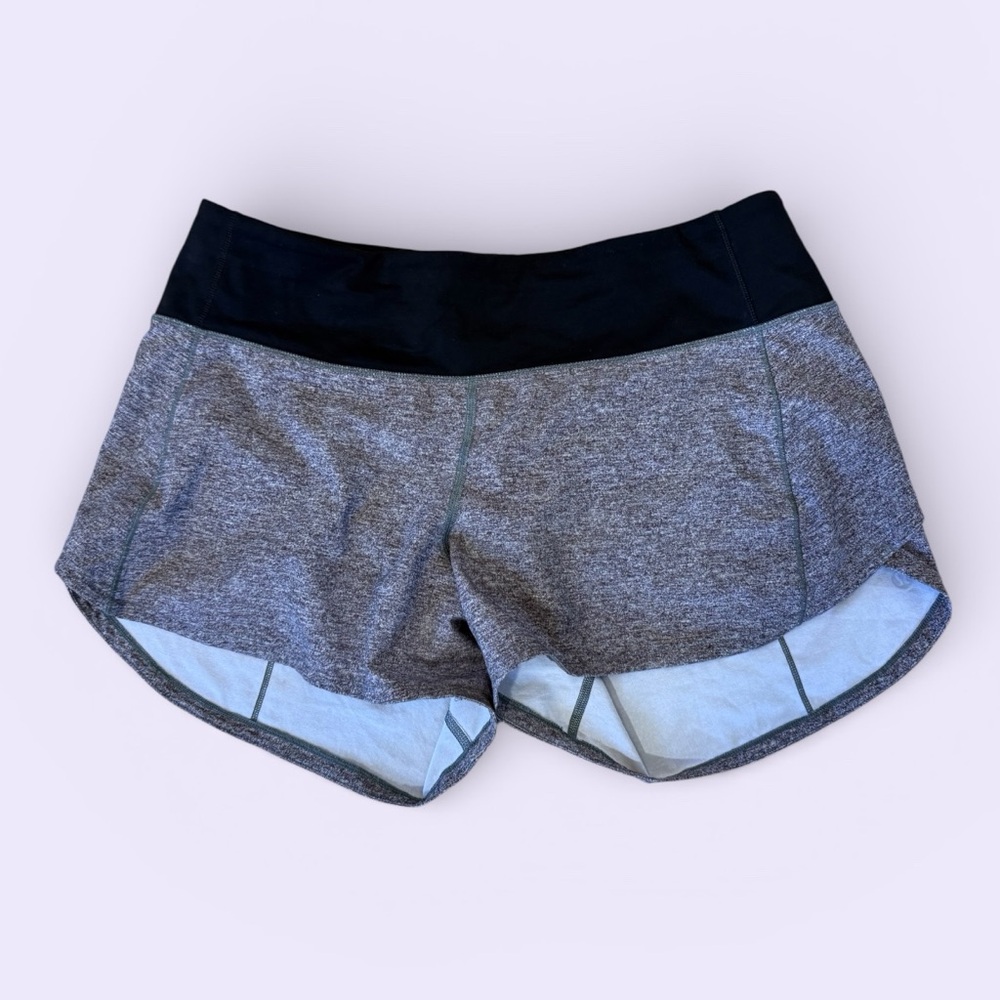 Lululemon Size 8 Speed Up shorts 2.5” inseam Heather gray/black